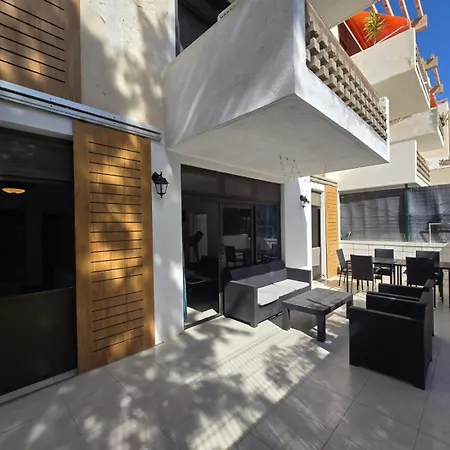 Sun & Vibes Playa De Americas Apartment *