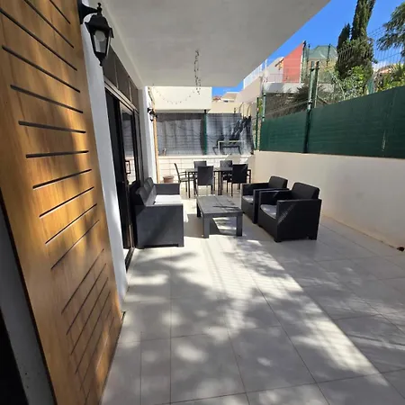 Sun & Vibes Playa De Americas Apartment *